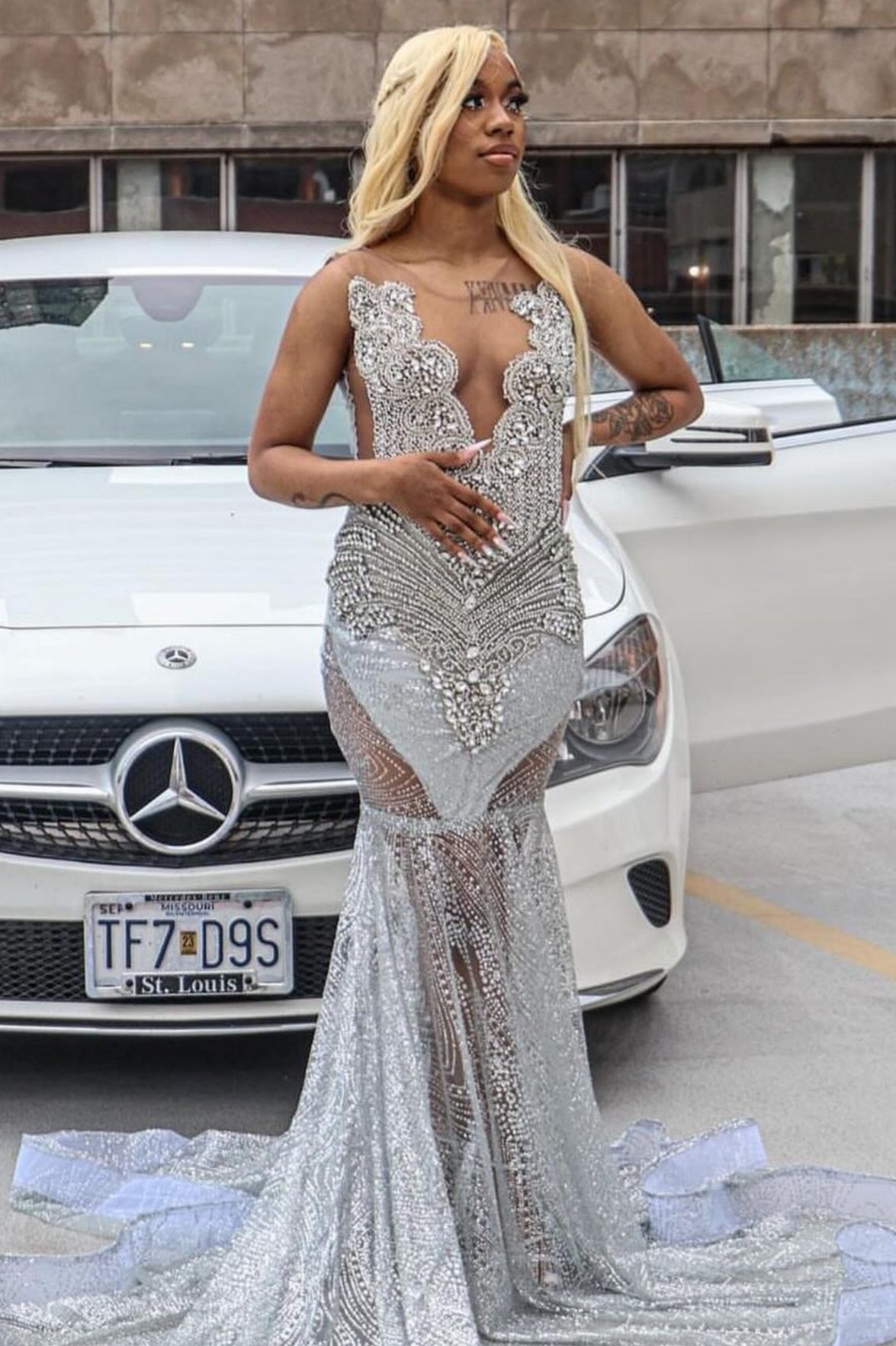 Exquisite Sexy Silver V-Neck Beadings Mermaid Prom Dresses