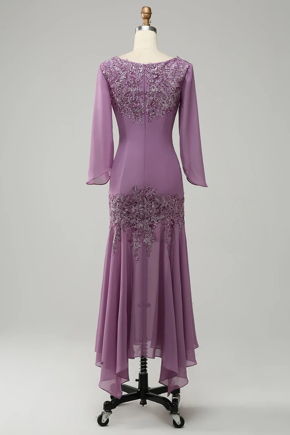 Gorgeous Lavender V-Neck Appliques Mother Of The Bride Dresses