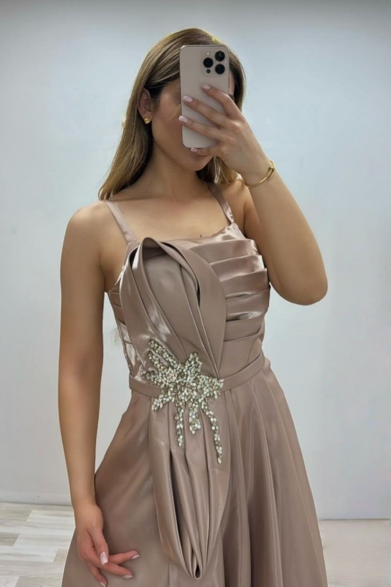 Lovely Rose Gold Spaghetti Straps Evening Dresses With Beadings