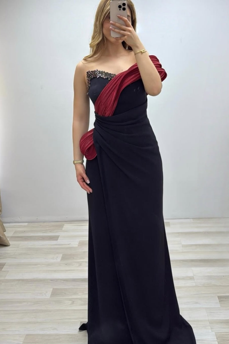 Mild Black Sleeveless Evenings Dresses With Beadings