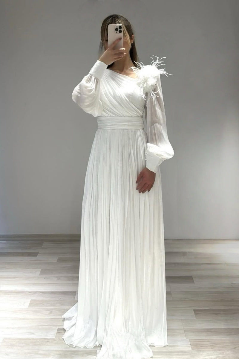Serious White Chiffon Long Sleeves Evenings Dresses With Feathers