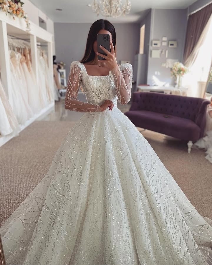 Sparkle Square Long Sleeves Lace Ball Gown Wedding Dresses With Ruffles