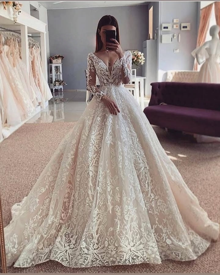 Charming V-Neck Long Sleeves Lace Ball Gown Wedding Dresses With Ruffles