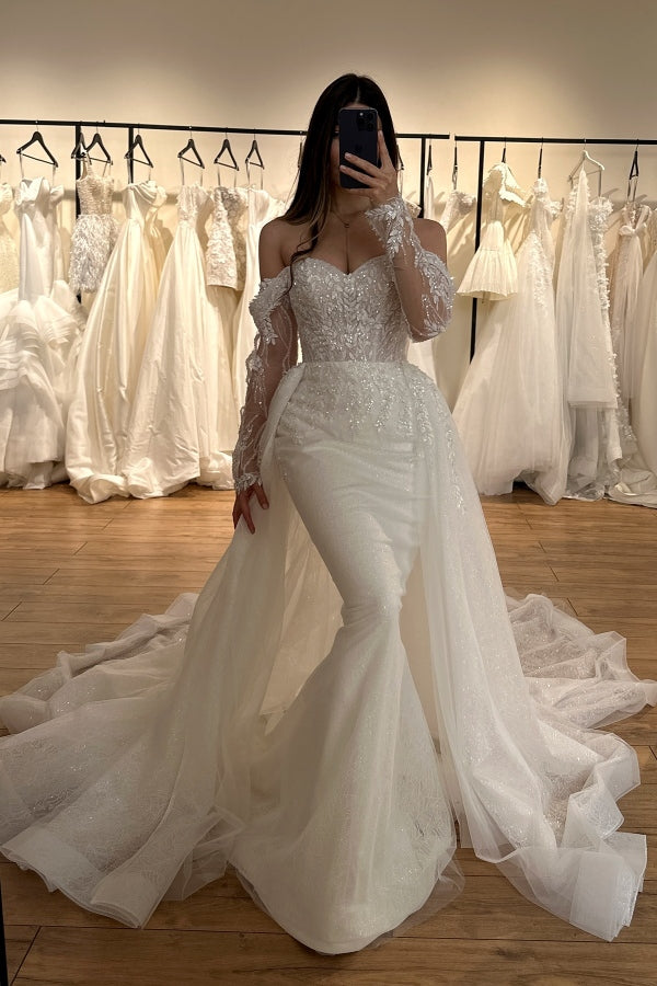 Elegant Off-The-Shoulder Long Sleeves Sheath Wedding Dresses With Appliques