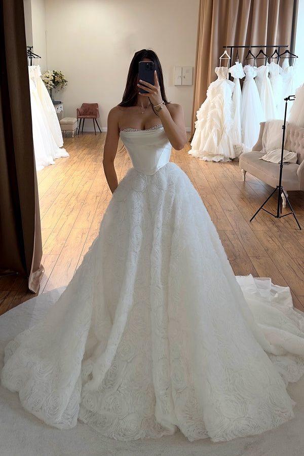 Gentle Strapless Beadings Lace A-Line Wedding Dresses