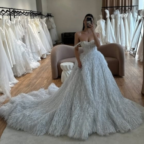 Special Off-The-Shoulder Appliques Lace Ball Gown Wedding Dresses