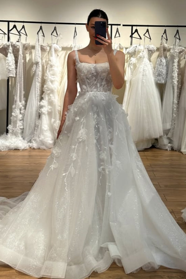 Elegant Spaghetti Straps Appliques Ball Gown Wedding Dresses