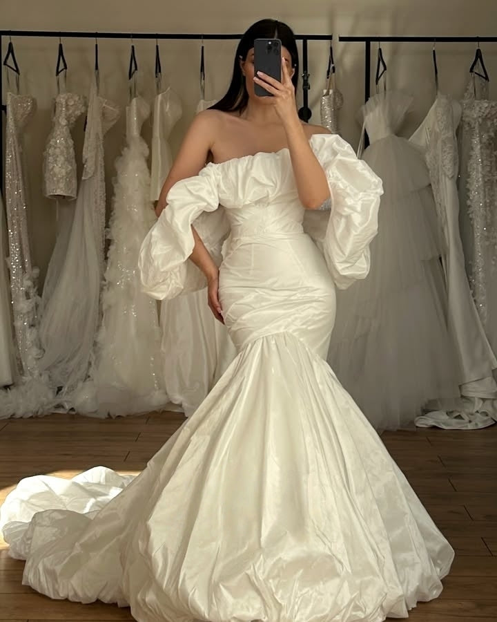 Gentle Off-The-Shoulder Ruffles Mermaid Wedding Dresses