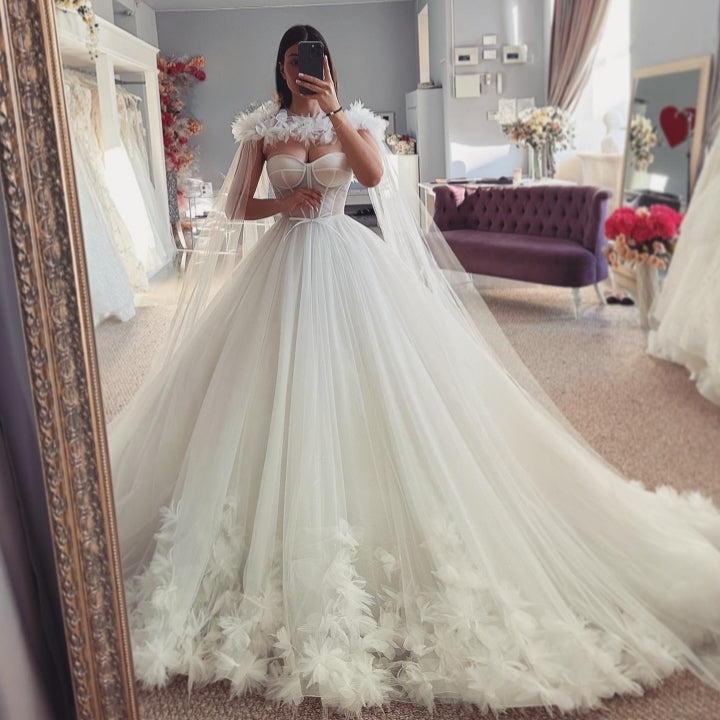 Elegant Sweetheart Flowers Ball Gown Wedding Dresses With Wrap