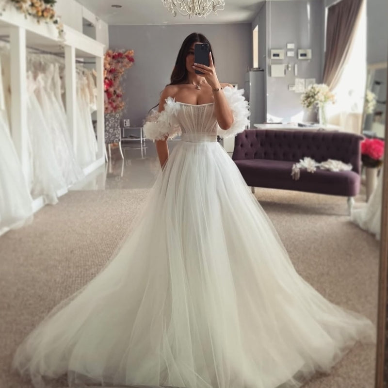 Gentle Off-The-Shoulder Appliques A-Line Wedding Dresses