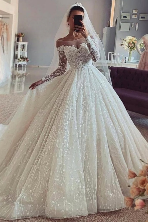 Gorgeous Bateau Ball Gown Appliques Lace Tulle Wedding Dresses