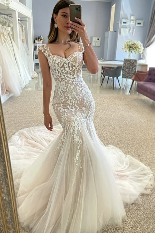 Beautiful Sleeveless Square Mermaid Appliques Lace Tulle Wedding Dresses