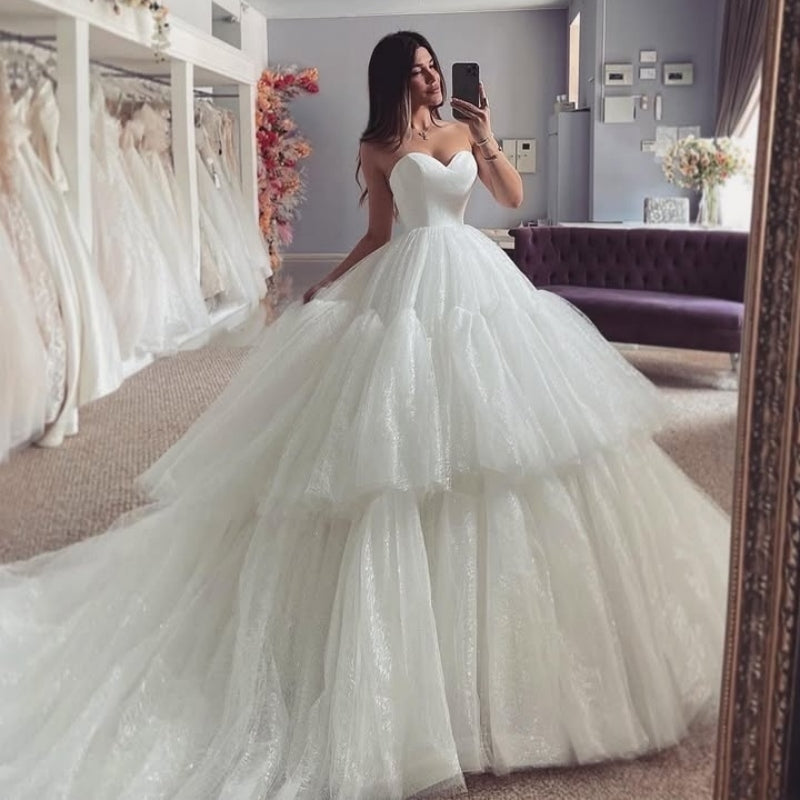 Gorgeous Sweetheart Ball Gown Puffy Layers Lace Wedding Dresses