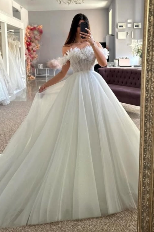 Classical Off-The-Shoulder A Line Tulle Wedding Dresses With Feathers