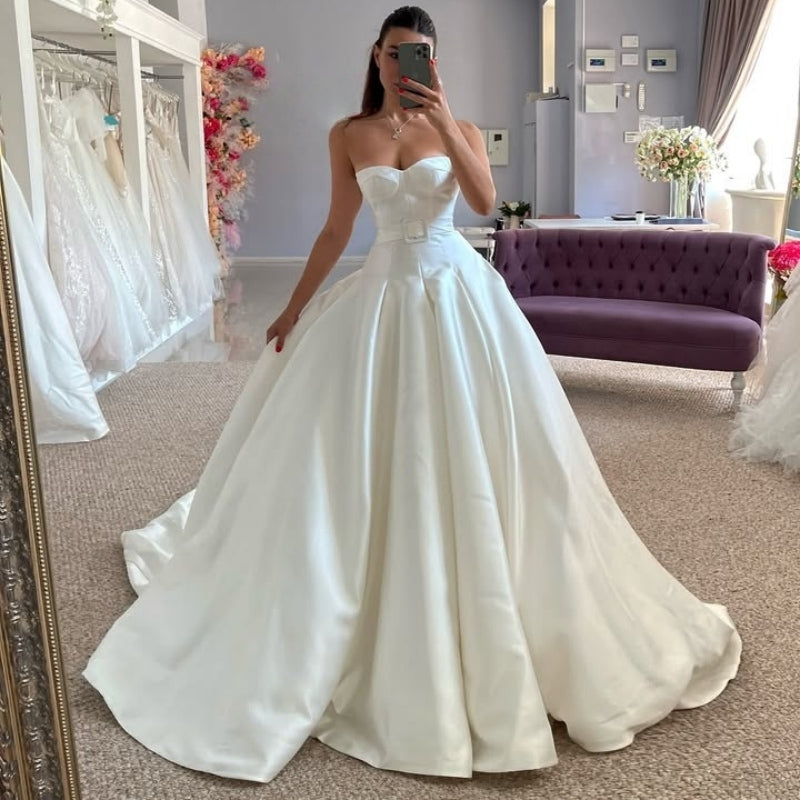 Charming Sweetheart A Line Soft Satin Wedding Dresses