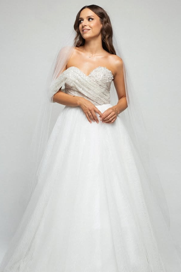 Luxury Sweetheart A Line Tulle Wedding Dresses With Beadings