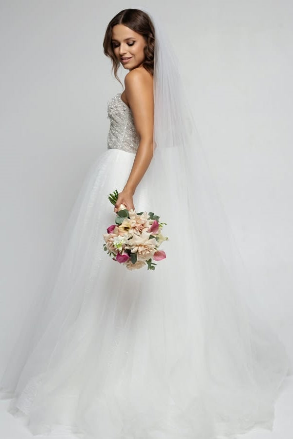 Luxury Sweetheart A Line Tulle Wedding Dresses With Beadings