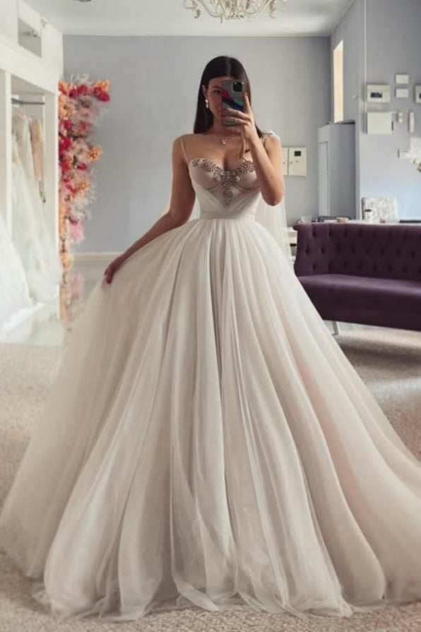 Classical Ball Gown Spaghetti Strap Beadings Tulle Wedding Dresses