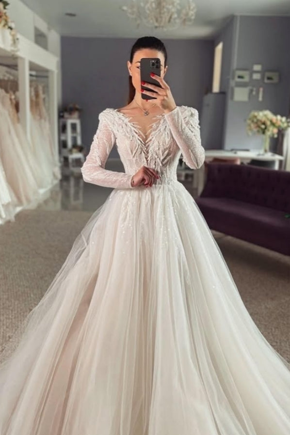Trendy Long Sleeves V Neck Appliques Tulle Wedding Dresses