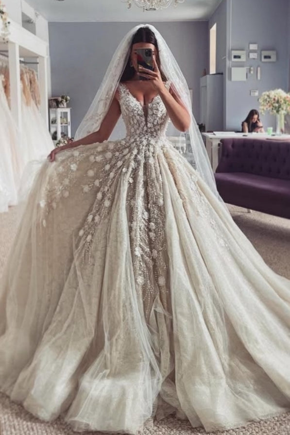 Exquisite V Neck Ball Gown Appliques Tulle Puffy Layers Wedding Dresses