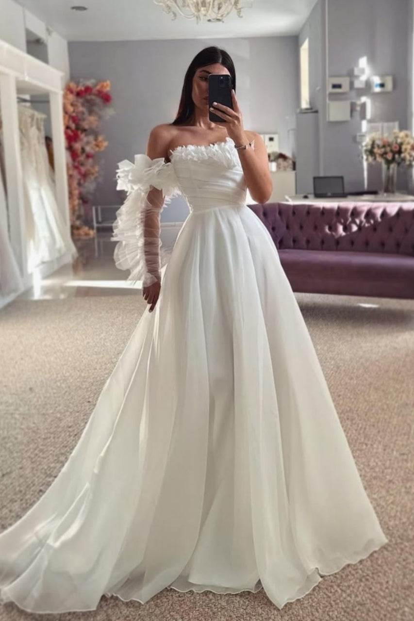 Fashion Strapless A Line Chiffon Wedding Dresses With Handmade flower
