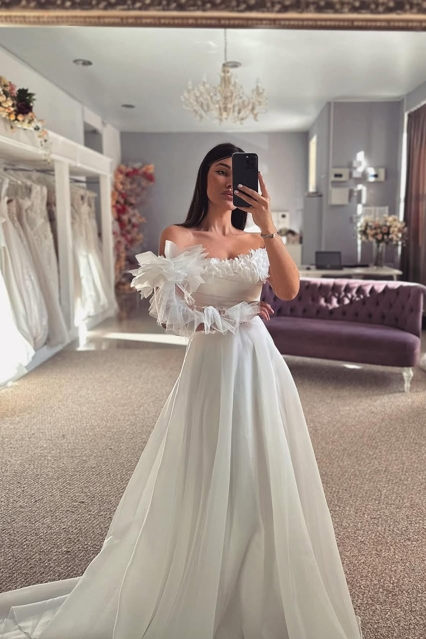 Fashion Strapless A Line Chiffon Wedding Dresses With Handmade flower