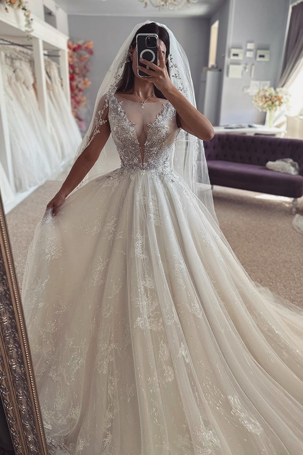 Luxury Jewel Ball Gown Beadings Lace Tulle Wedding Dresses